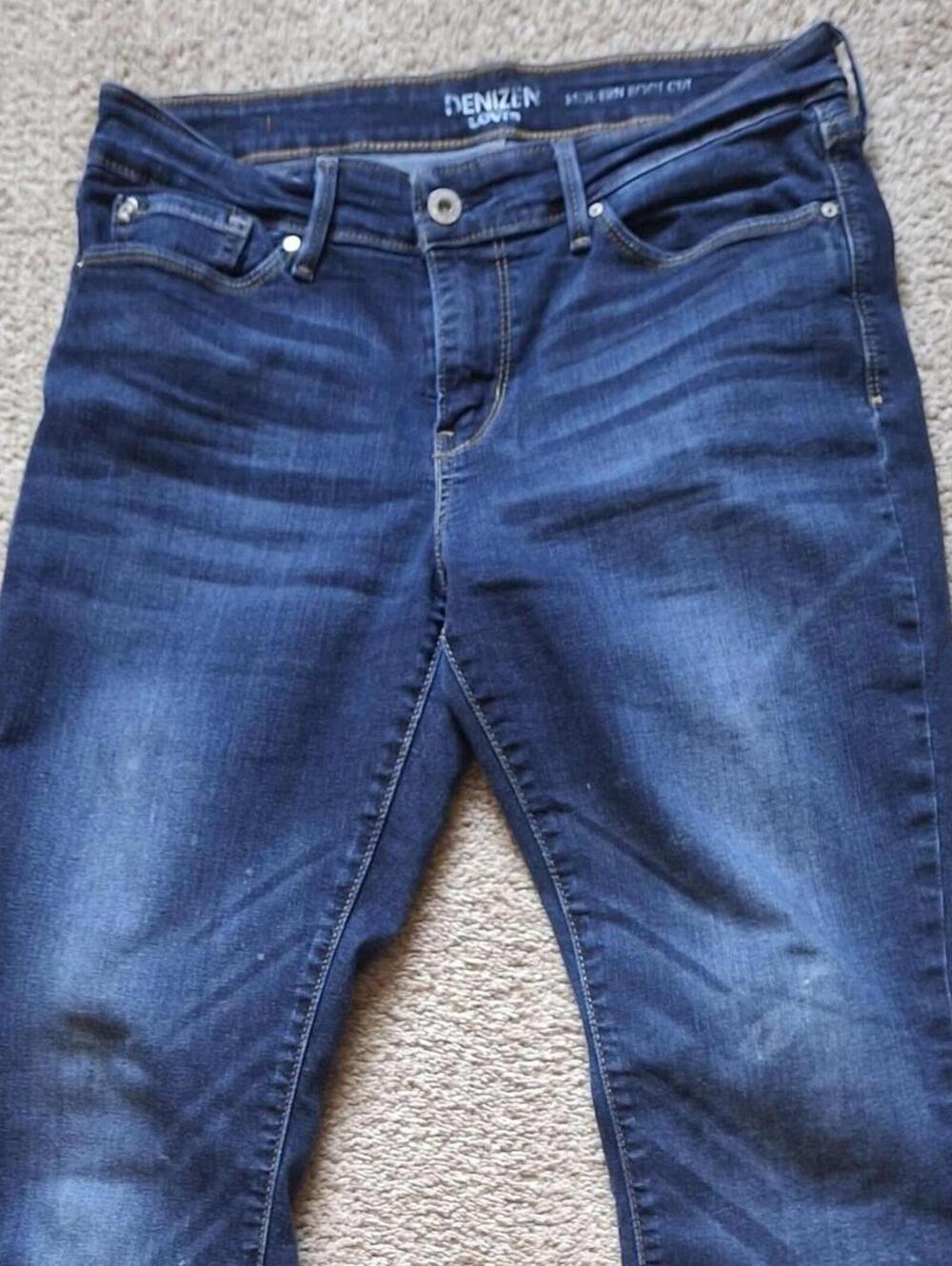 DENIZEN Men's Blue and Navy Jeans